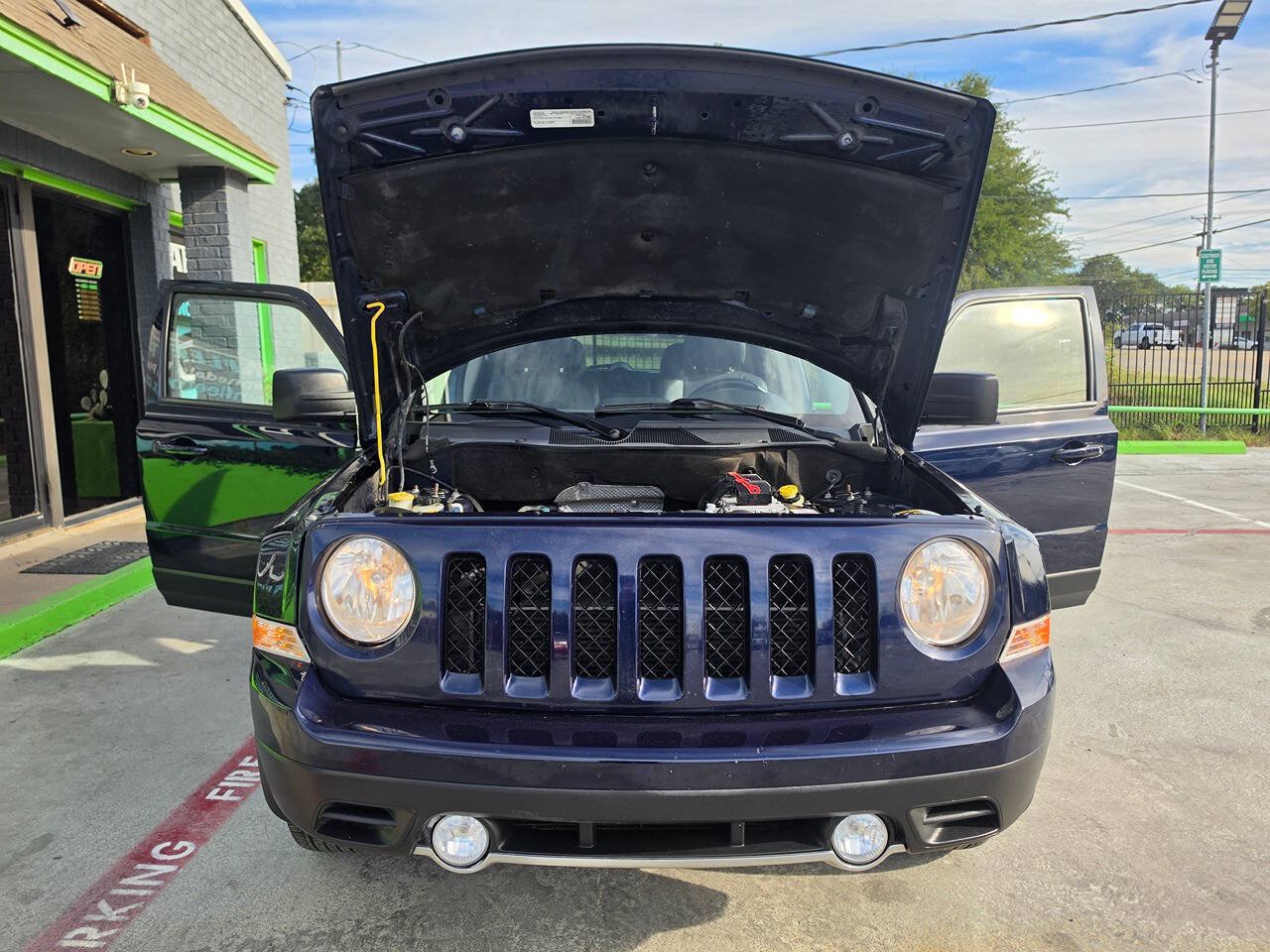 Used 2016 Jeep Patriot High Altitude FWD image 51