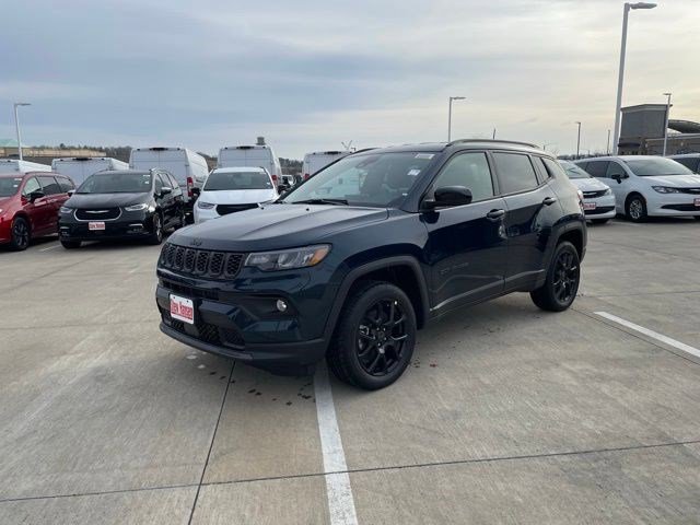 New 2026 Jeep Compass Latitude AWD/4WD image 1