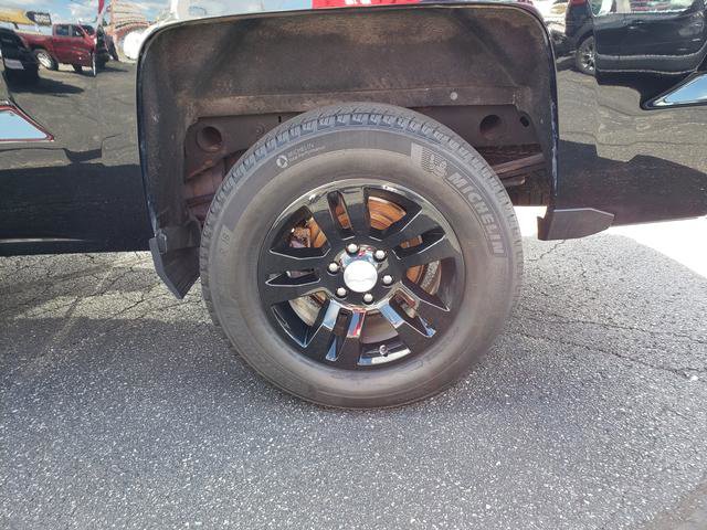 Used 2018 Chevrolet Silverado 1500 LT w/ All Star Edition image 27