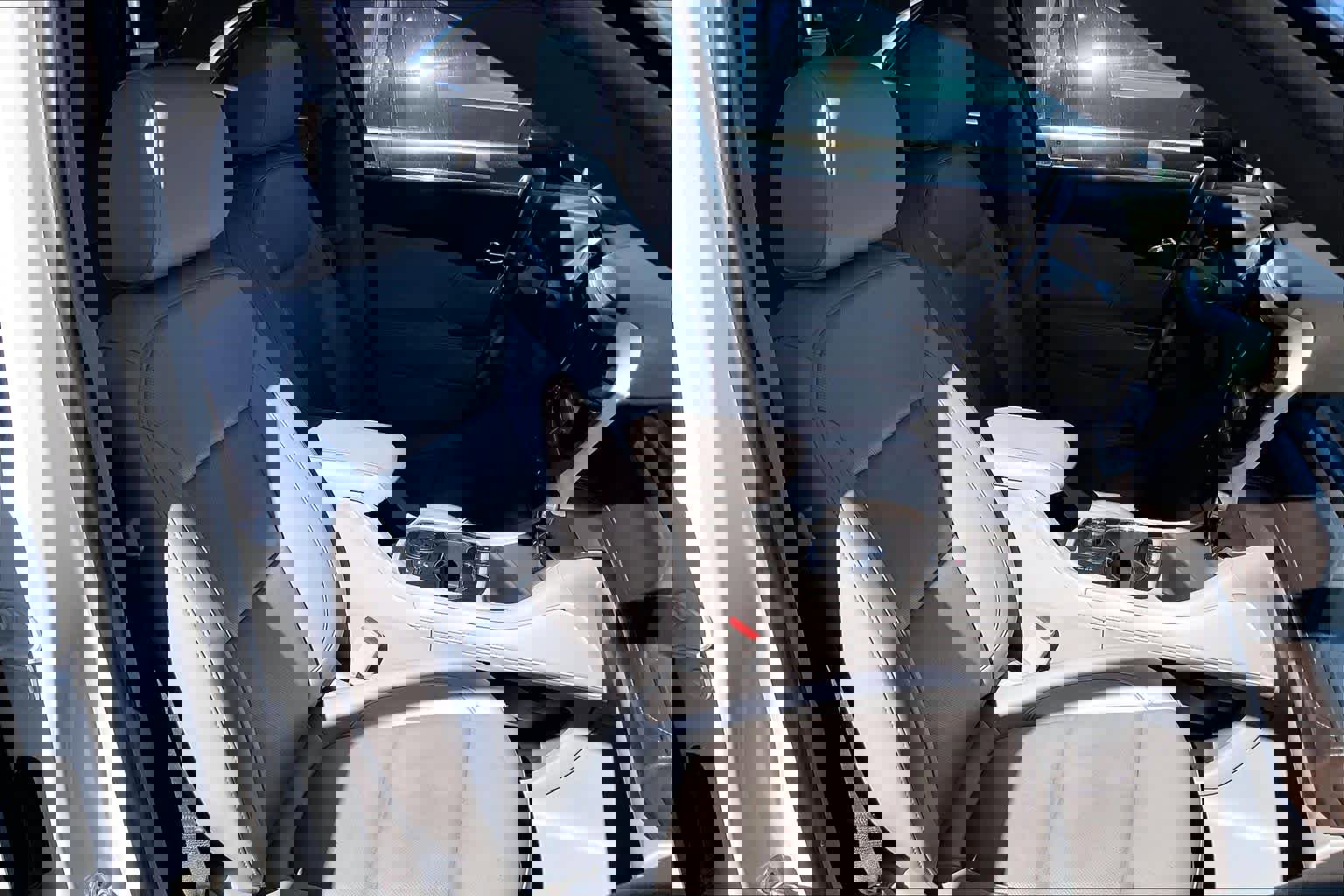 Used 2021 GMC Acadia SLT image 8