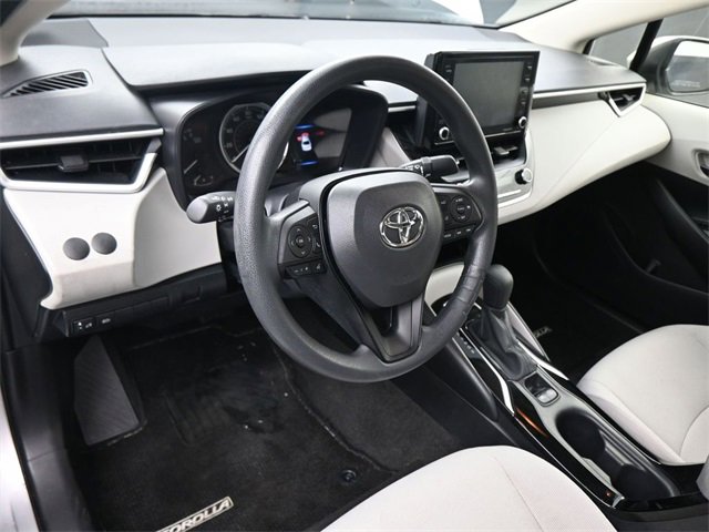 Used 2022 Toyota Corolla LE image 18