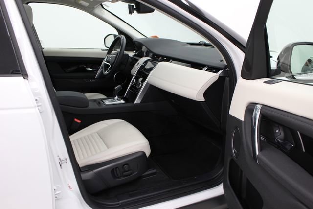 Used 2023 Land Rover Discovery Sport SE image 47