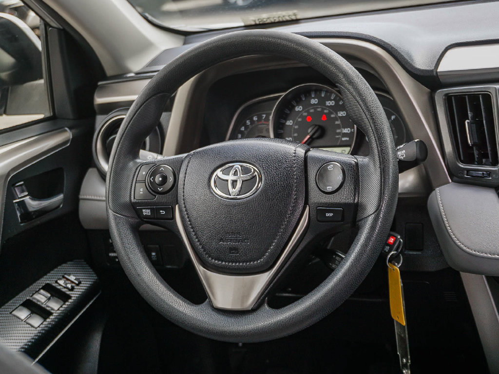 Used 2015 Toyota RAV4 XLE w/ Outdoor Package FWD image 17