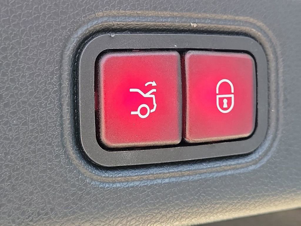 Used 2019 Mercedes-Benz E 450 Coupe image 12