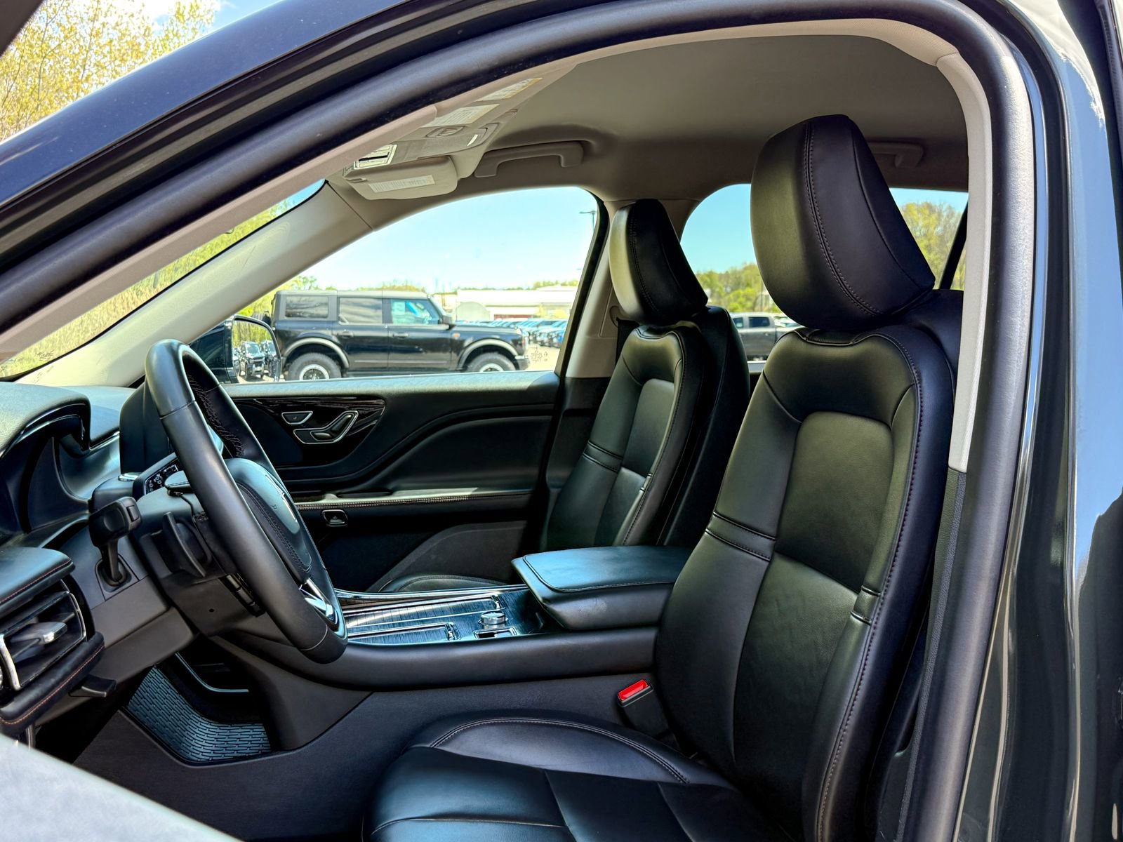 Certified 2022 Lincoln Aviator AWD w/ Elements Package image 17