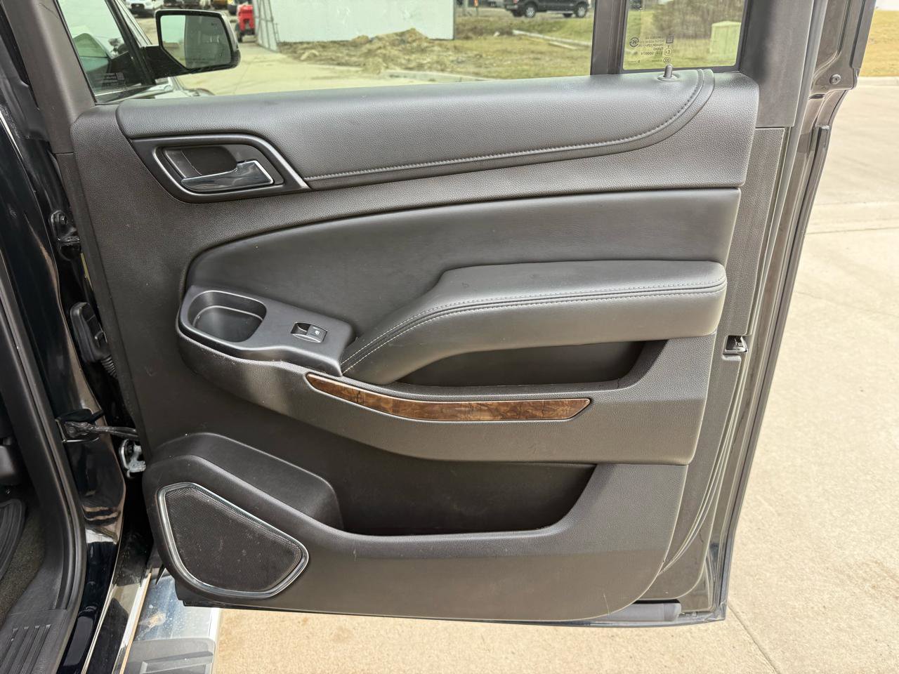 Used 2016 Chevrolet Suburban LT AWD/4WD image 34