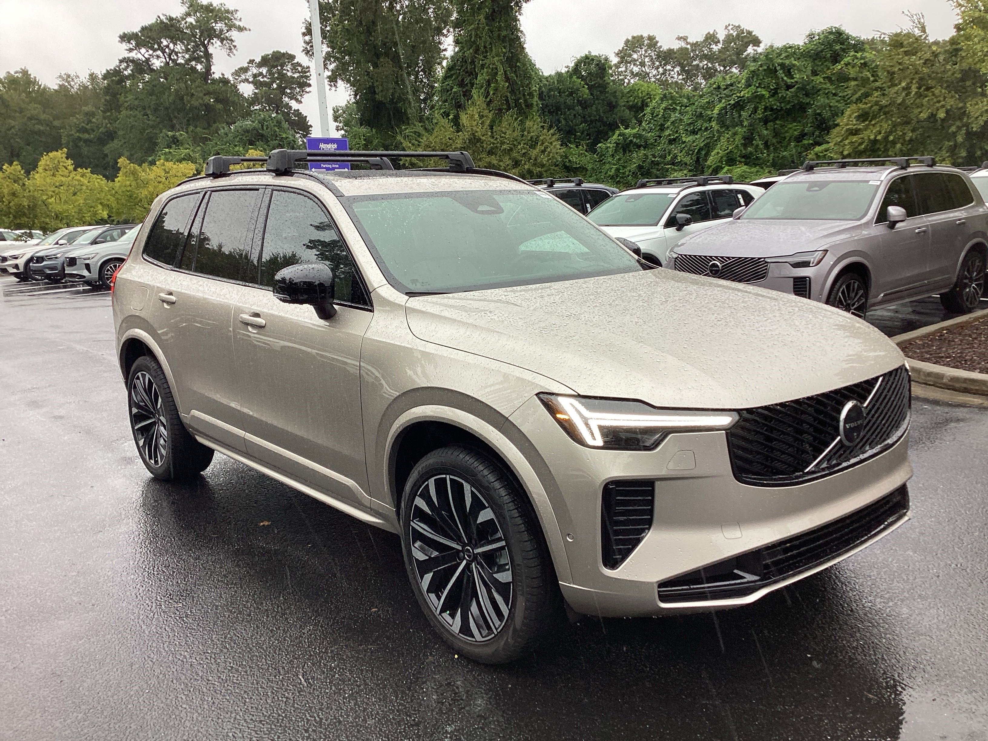 New 2026 Volvo XC90 B6 Ultra w/ Protection Package Premier image 2
