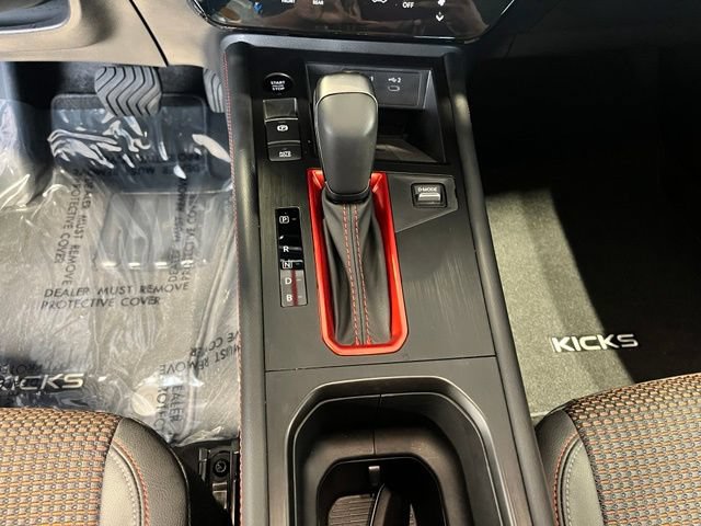 Used 2025 Nissan Kicks SR FWD image 16