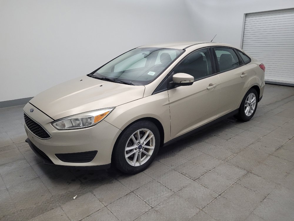 Used 2017 Ford Focus SE image 2