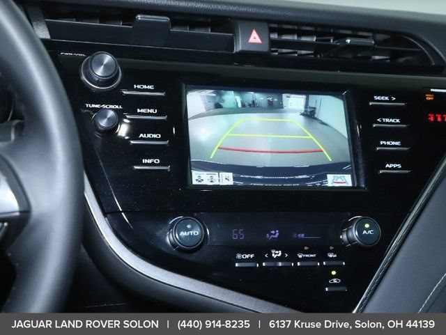 Used 2018 Toyota Camry SE w/ Moonroof Package FWD image 24
