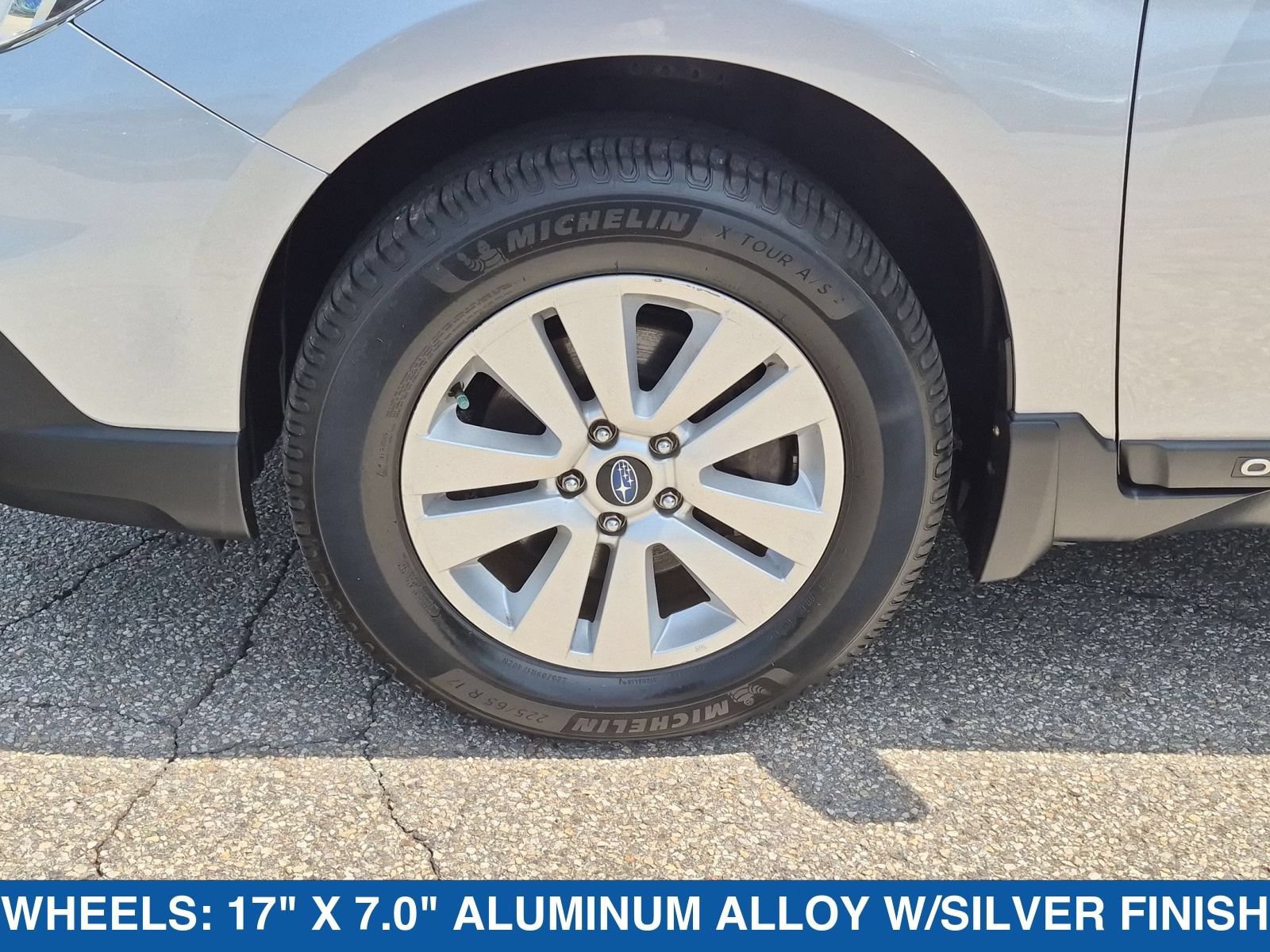 Used 2017 Subaru Outback 2.5i AWD/4WD image 25