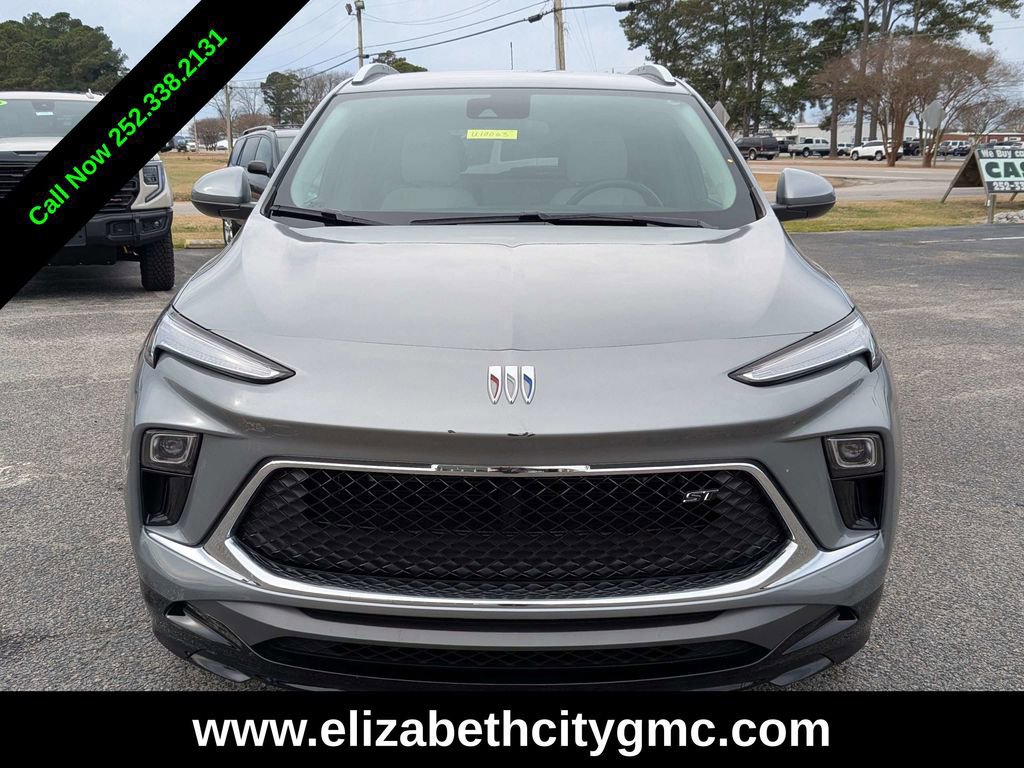 Used 2024 Buick Encore GX Sport Touring image 9