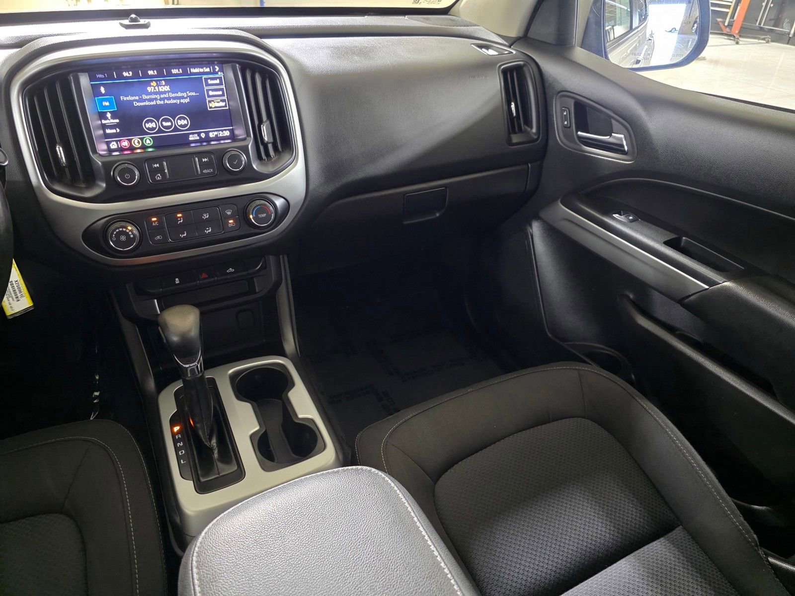 Used 2022 Chevrolet Colorado LT image 19