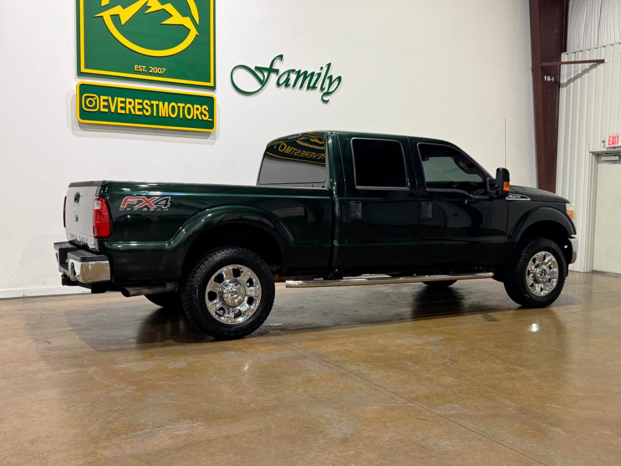 Used 2016 Ford F250 XLT w/ FX4 Off-Road Package image 8