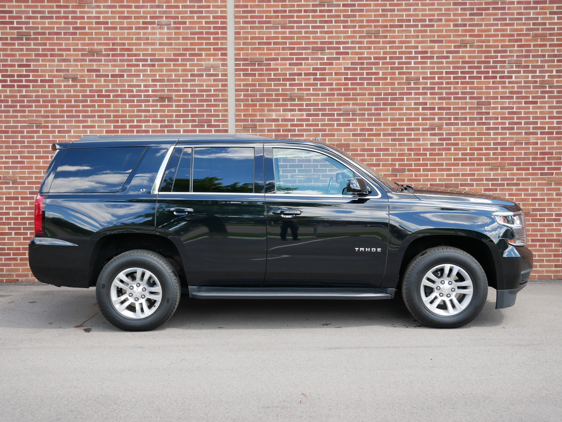 Used 2019 Chevrolet Tahoe LT AWD/4WD image 26