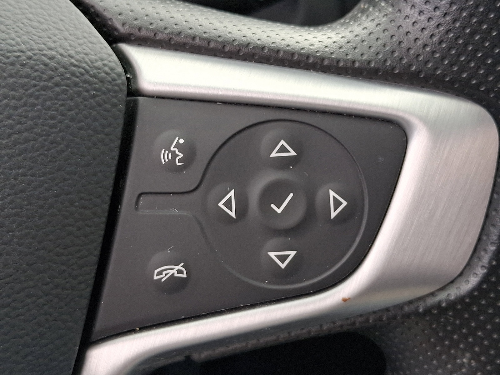 Certified 2023 GMC Acadia SLE w/ Driver Convenience Package image 25