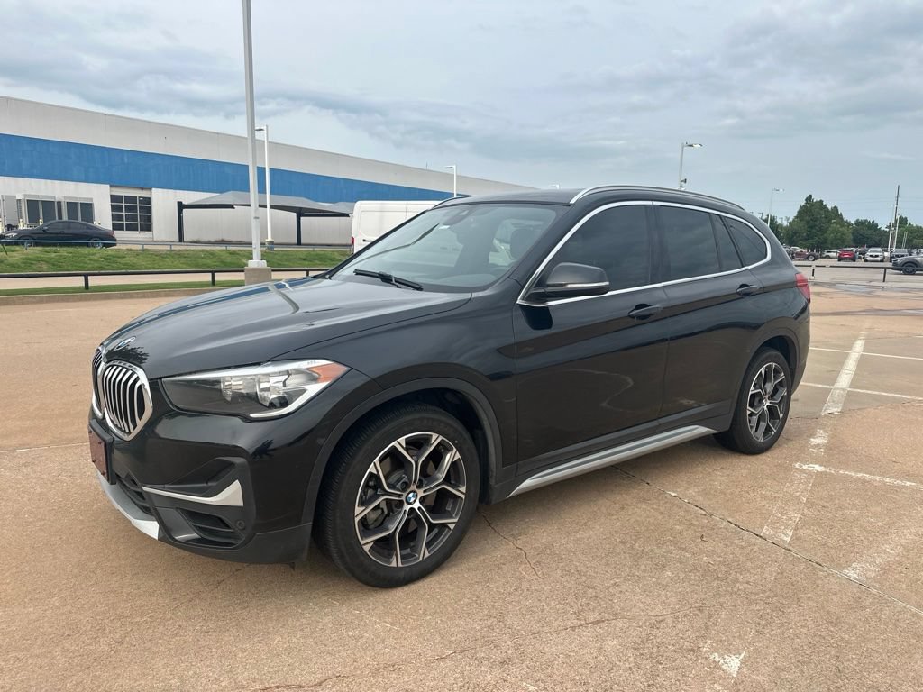 Used 2021 BMW X1 xDrive28i AWD/4WD image 1