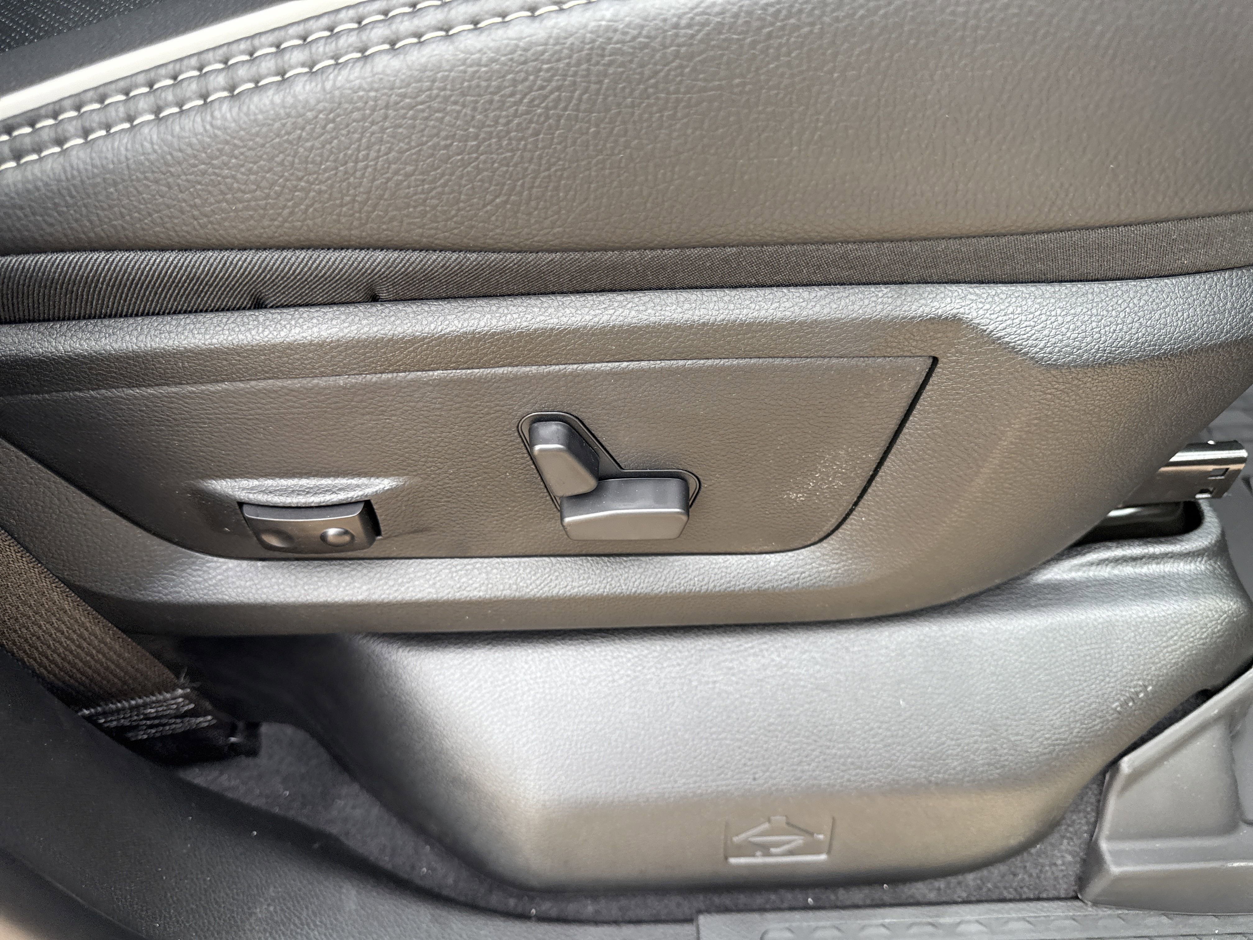 New 2025 RAM 3500 Laramie w/ Sport Appearance Package image 31