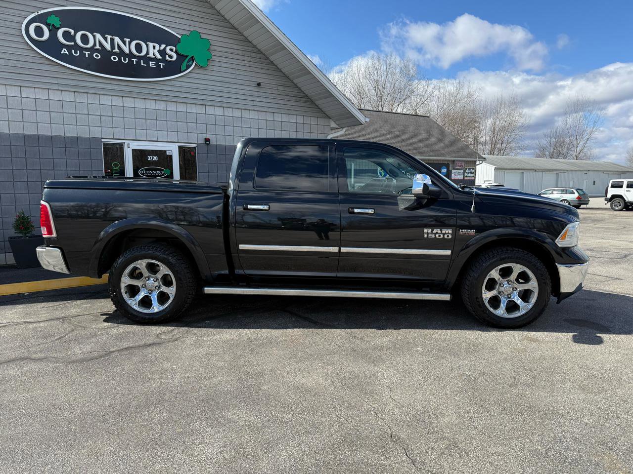 Used 2016 RAM 1500 Laramie w/ Convenience Group image 2