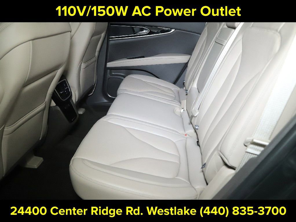 Used 2023 Lincoln Nautilus Reserve w/ Cargo Utility Package AWD/4WD image 14
