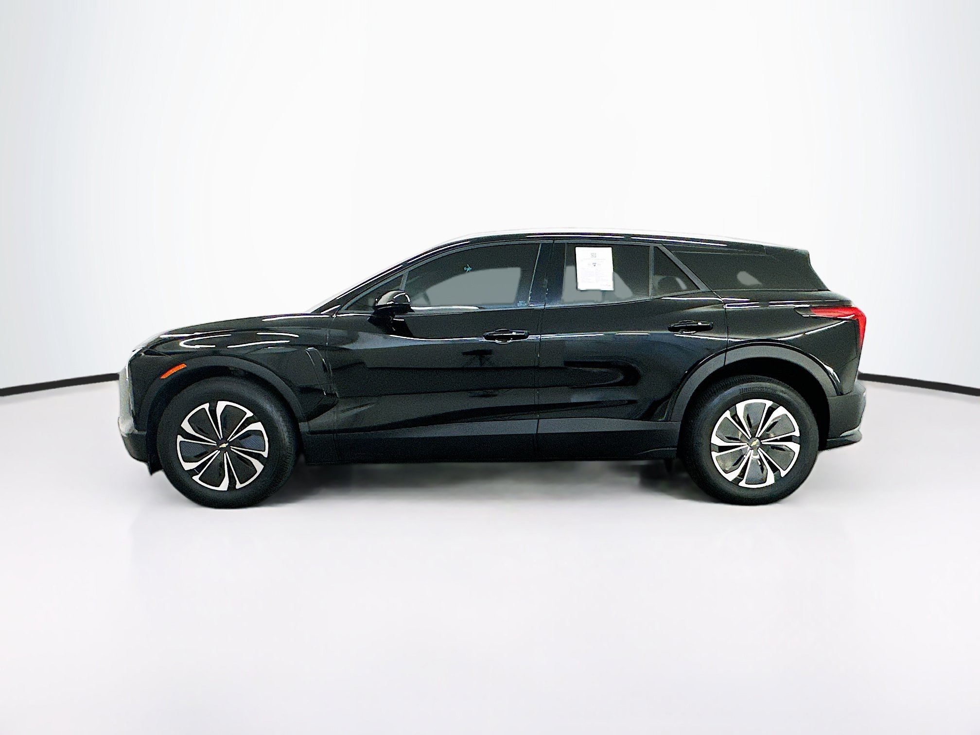 Used 2024 Chevrolet Blazer EV LT AWD/4WD image 4