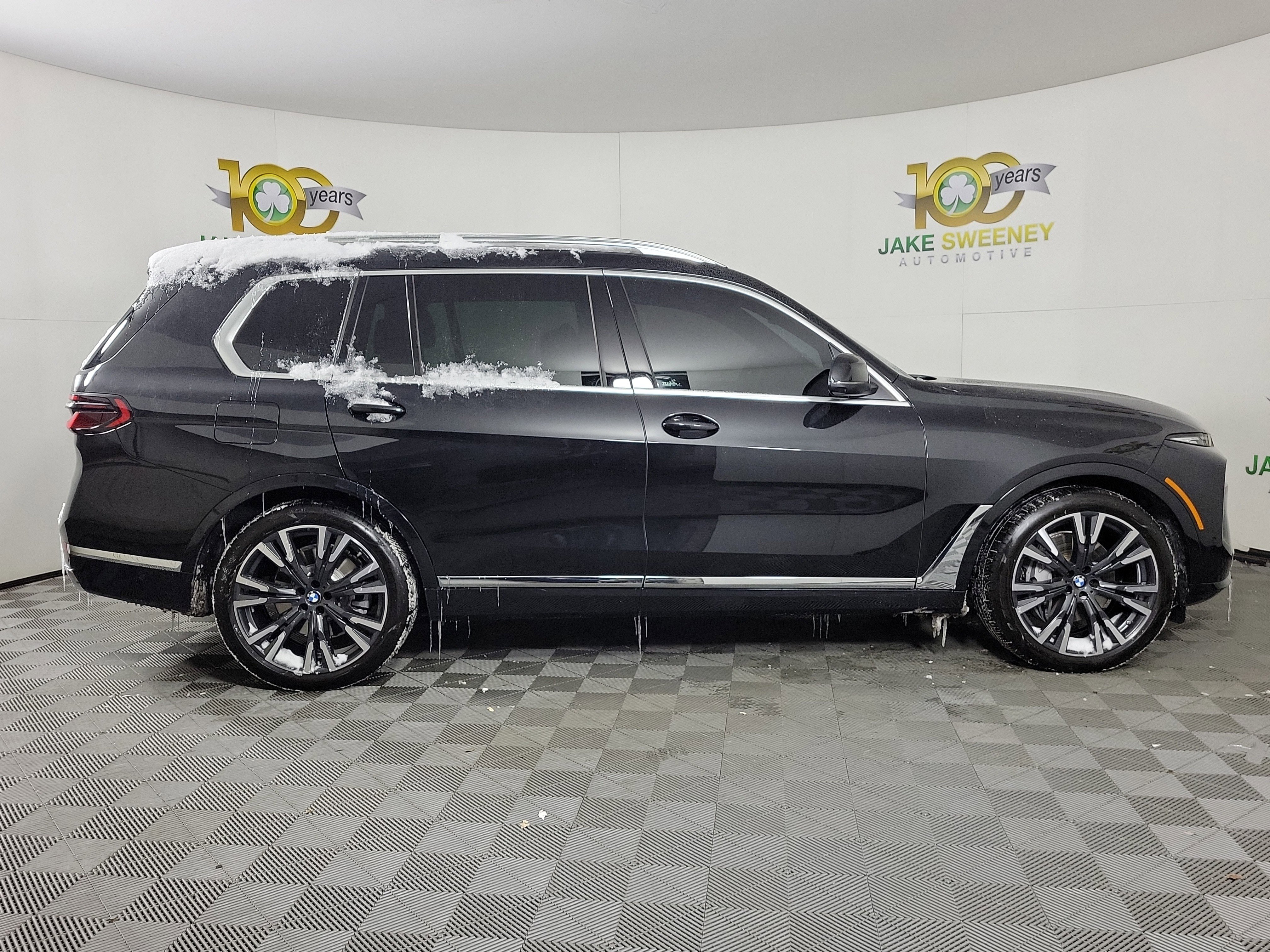 Certified 2025 BMW X7 xDrive40i image 8