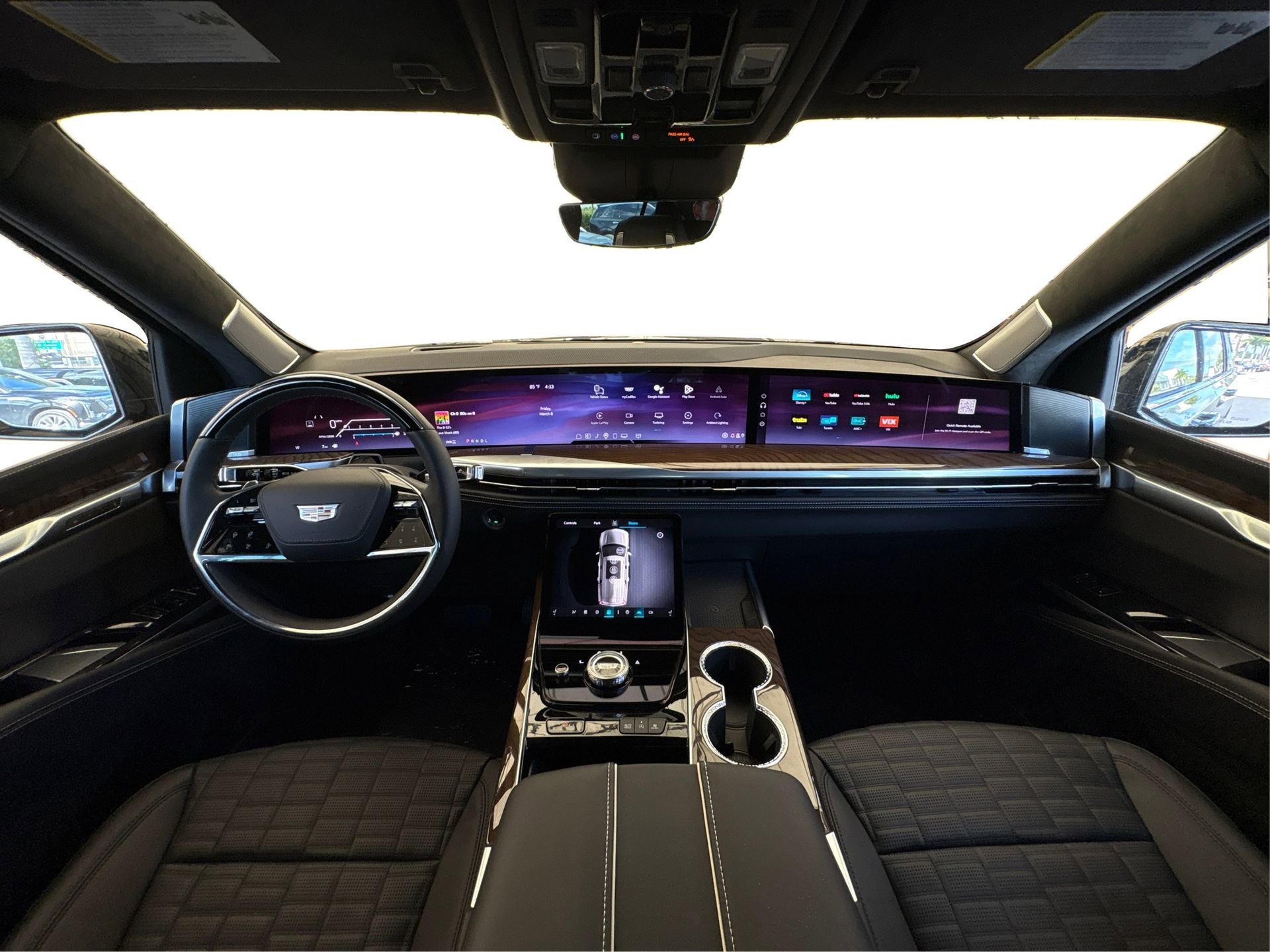 New 2026 Cadillac Escalade ESV Platinum Sport w/ LPO, ONYX Package image 22