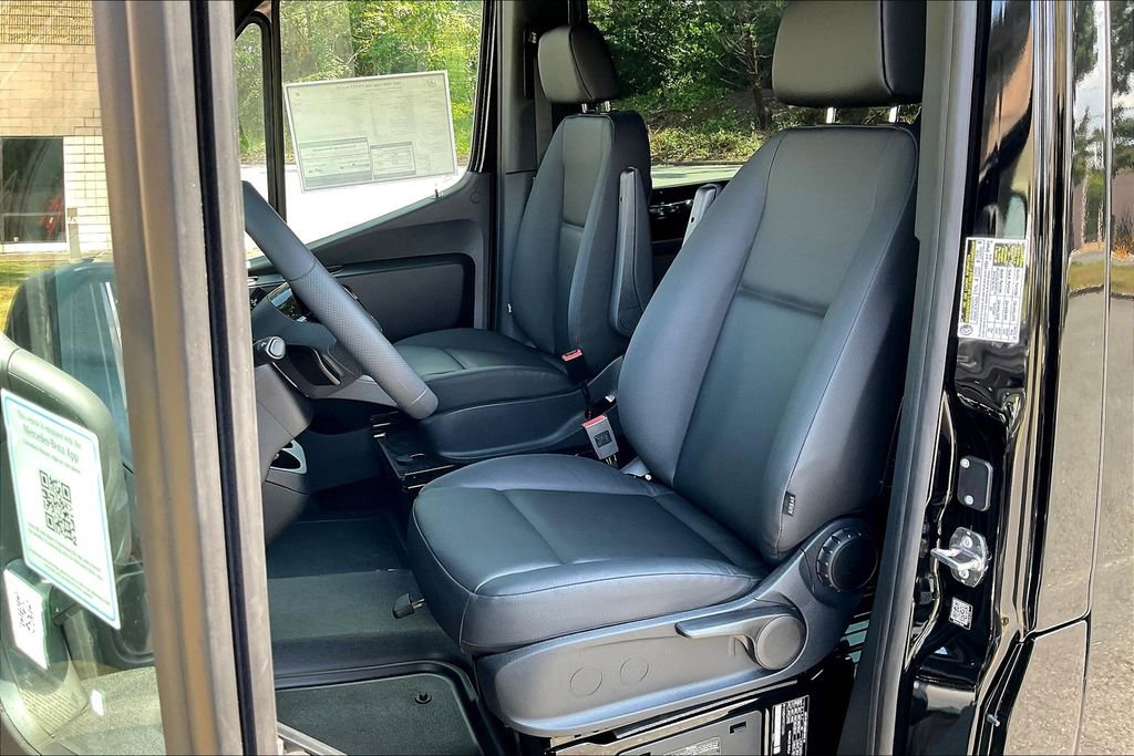 New 2025 Mercedes-Benz Sprinter 3500 image 7