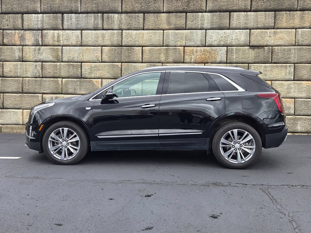 Used 2024 Cadillac XT5 Premium Luxury w/ LPO, Floor Liner Package AWD/4WD image 2