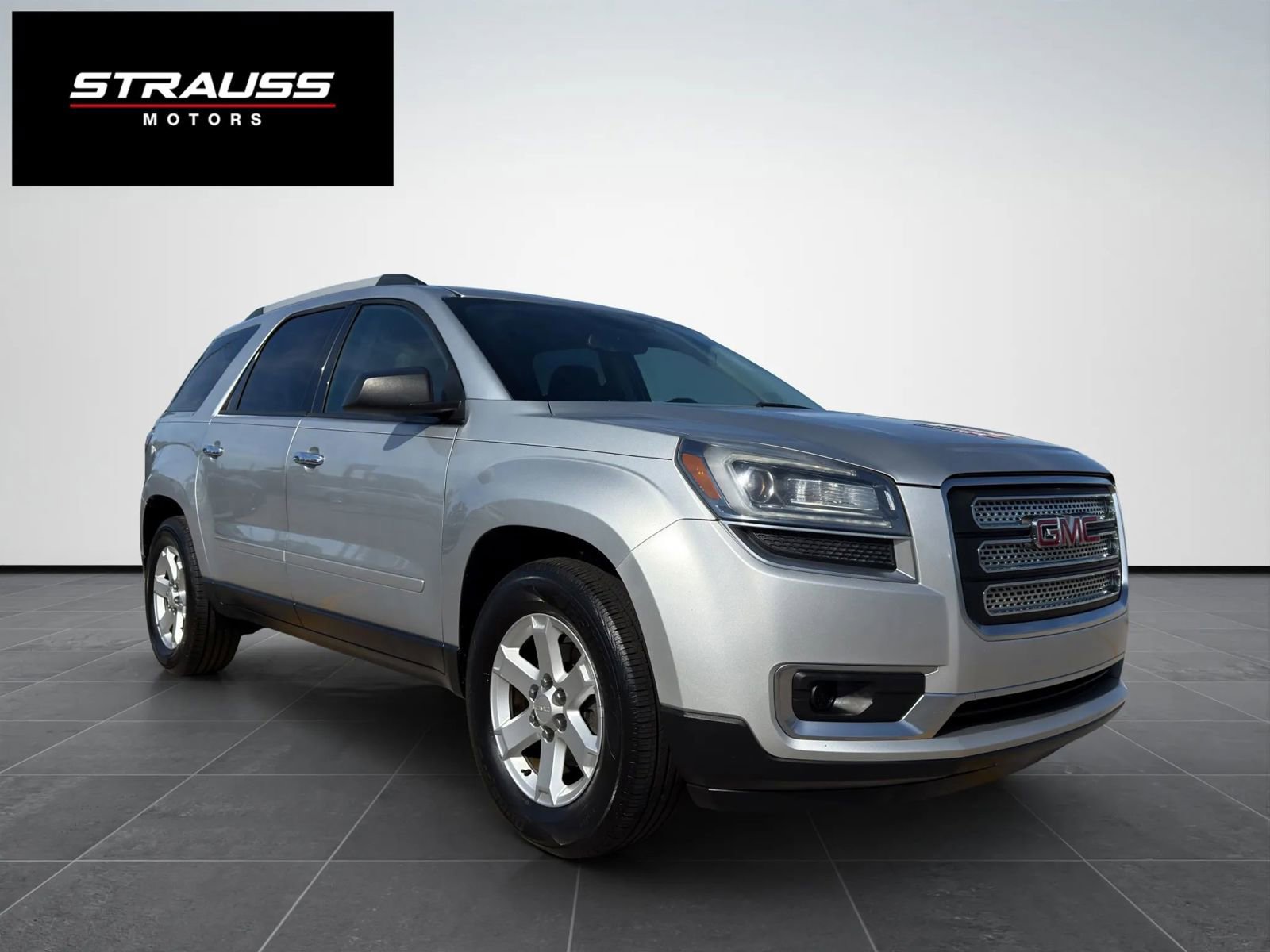 Used 2014 GMC Acadia SLE image 1