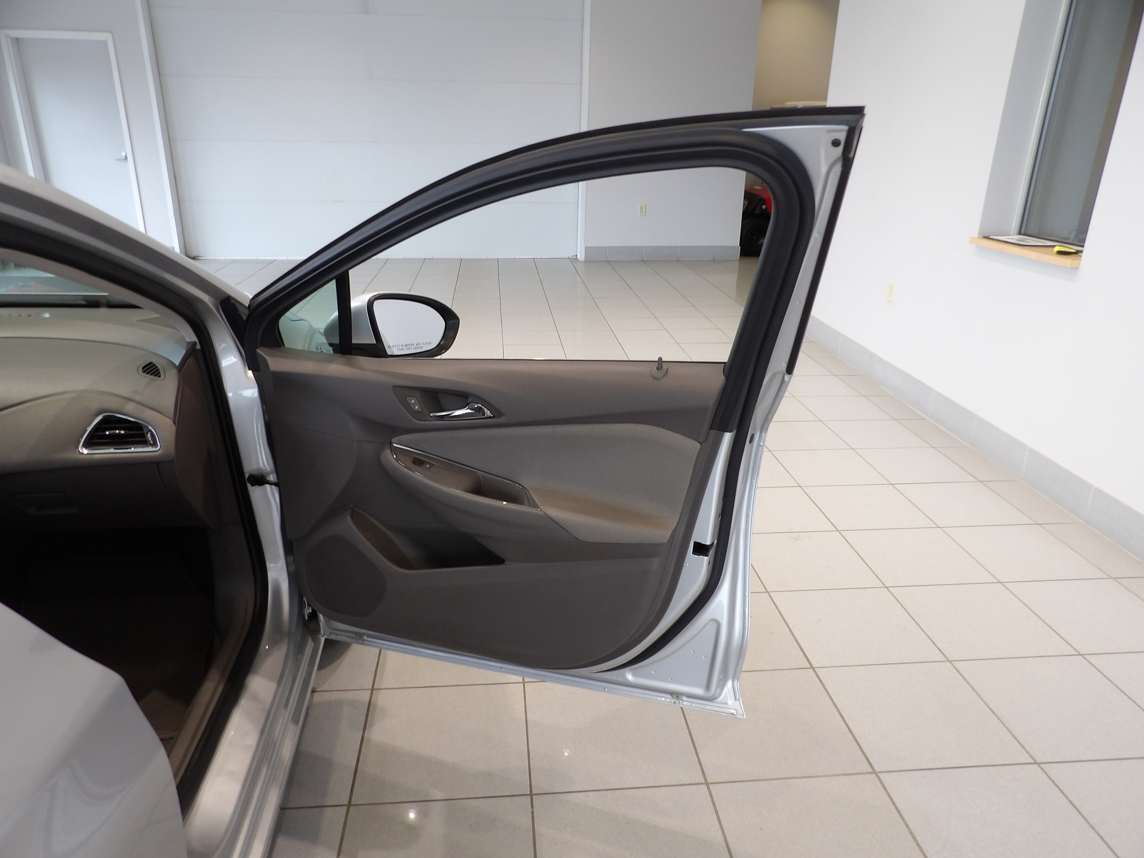 Used 2018 Chevrolet Cruze LT image 22