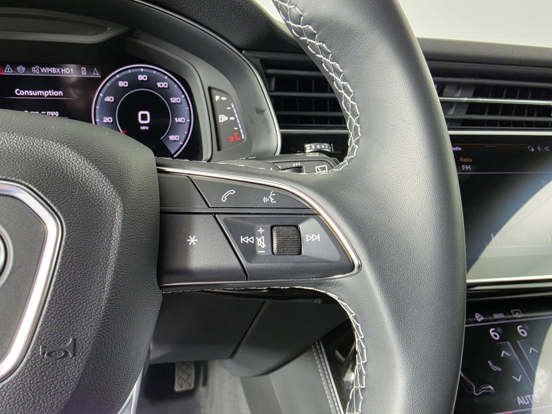 Used 2025 Audi Q8 Premium Plus w/ Premium Plus Package AWD/4WD image 26