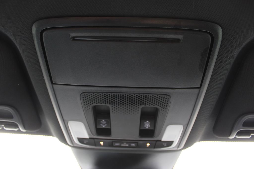 Used 2025 Honda Pilot TrailSport image 56