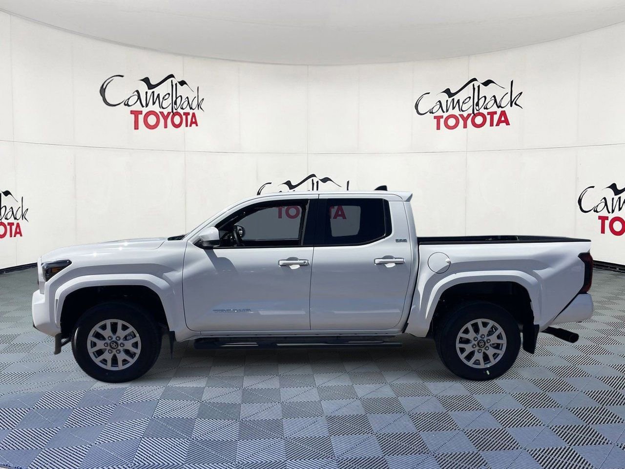 New 2026 Toyota Tacoma SR5 AWD/4WD image 4