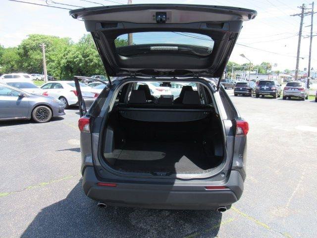 Used 2021 Toyota RAV4 XLE FWD image 43