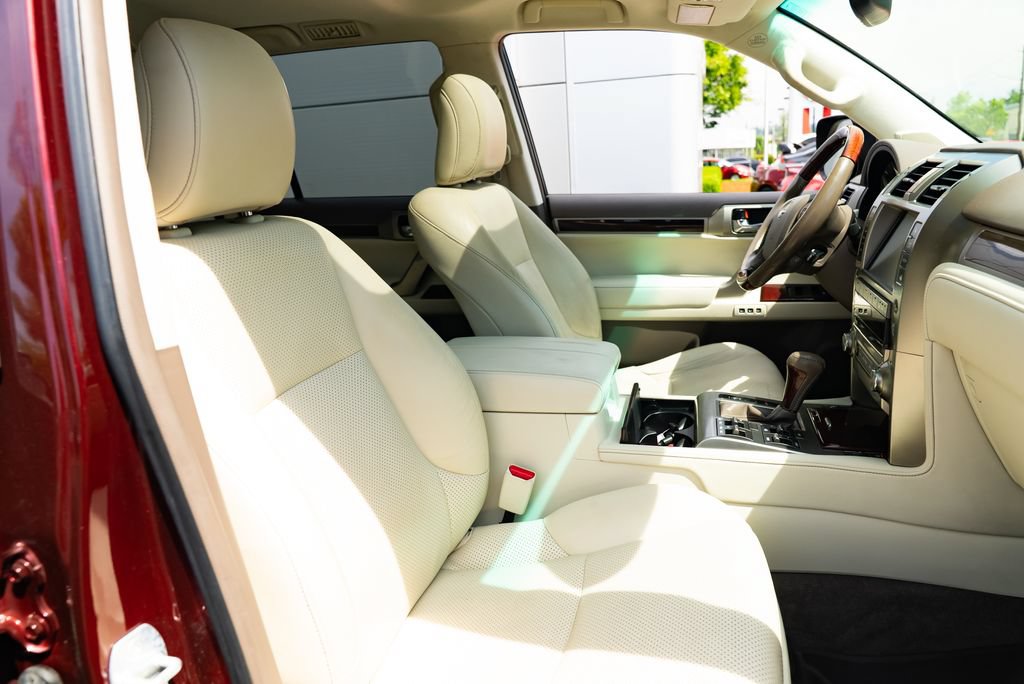 Used 2016 Lexus GX 460 Luxury AWD/4WD image 26