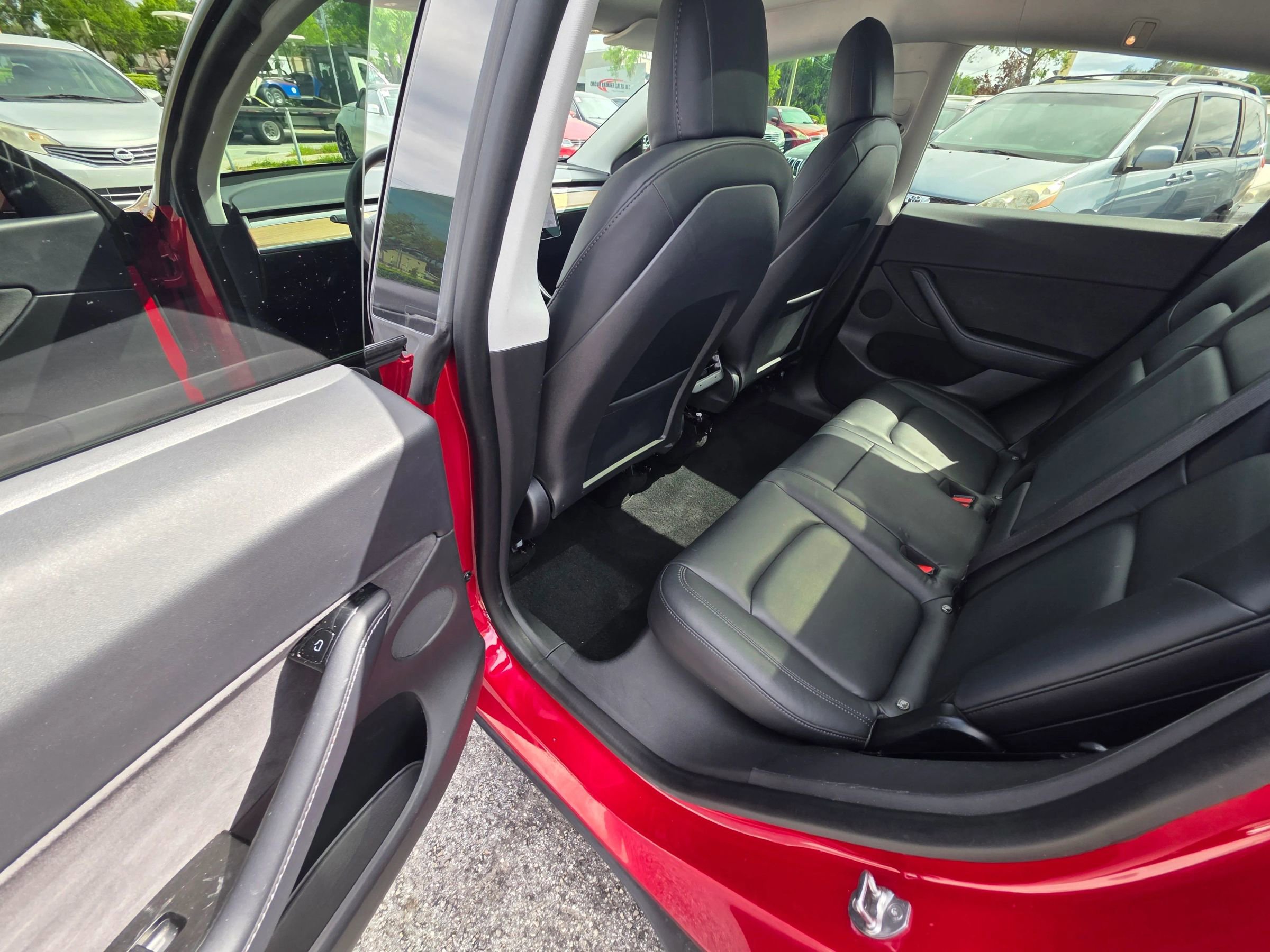 Used 2020 Tesla Model Y Long Range image 13