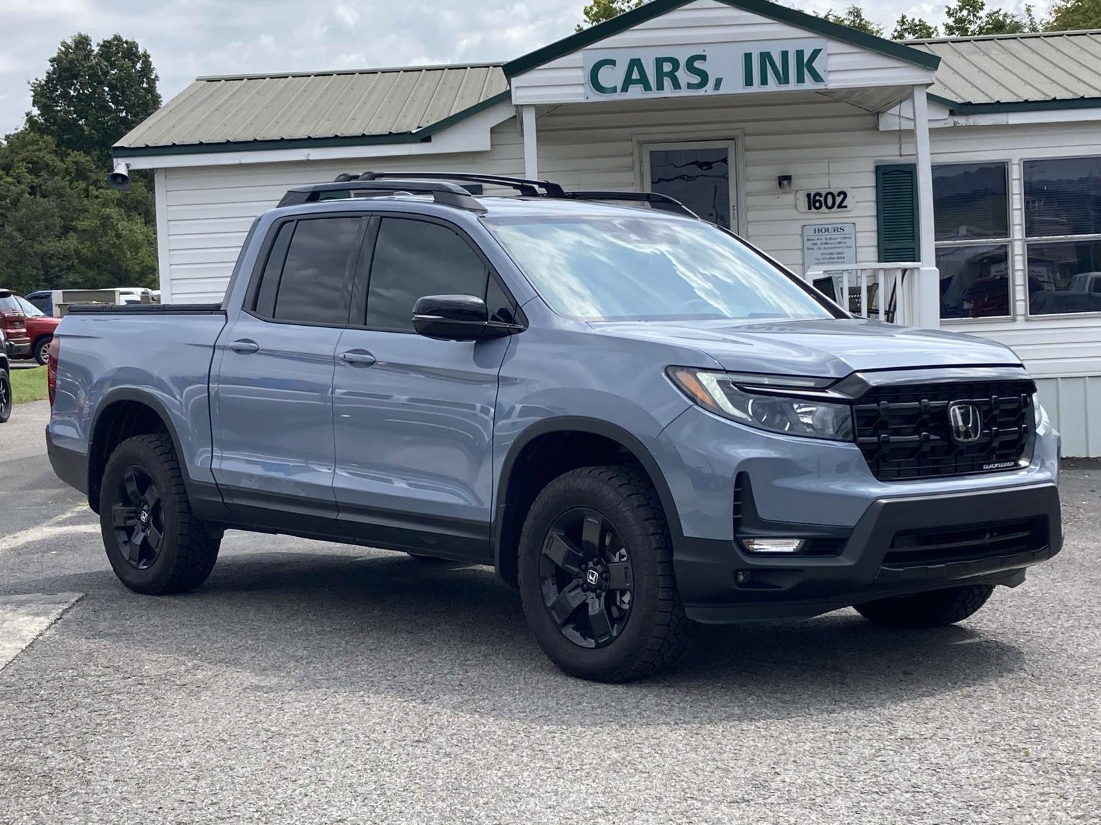 Used 2024 Honda Ridgeline Black Edition image 1