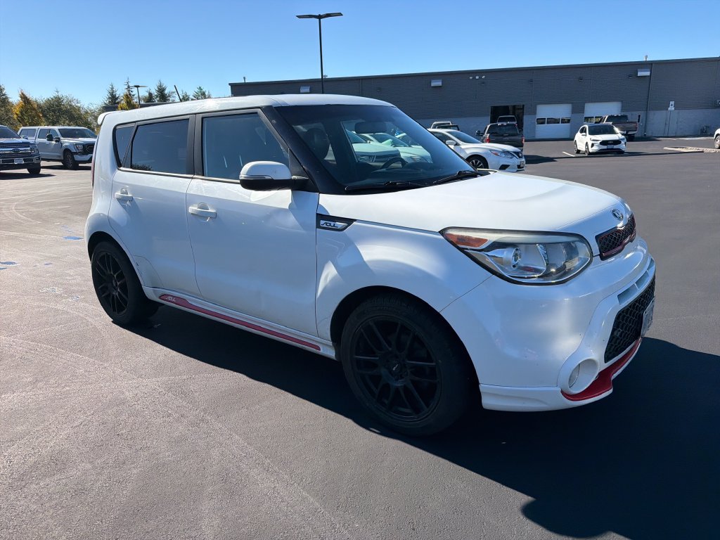 Used 2014 Kia Soul + FWD image 6