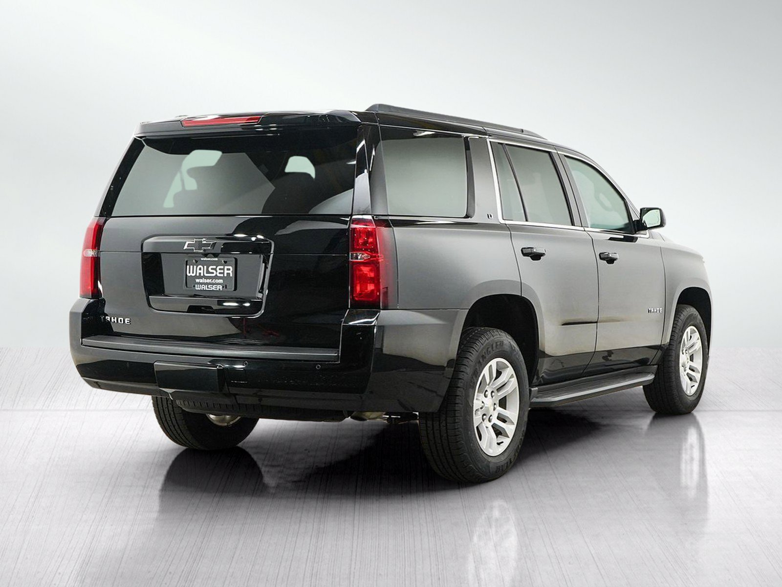 Used 2017 Chevrolet Tahoe LT AWD/4WD image 5