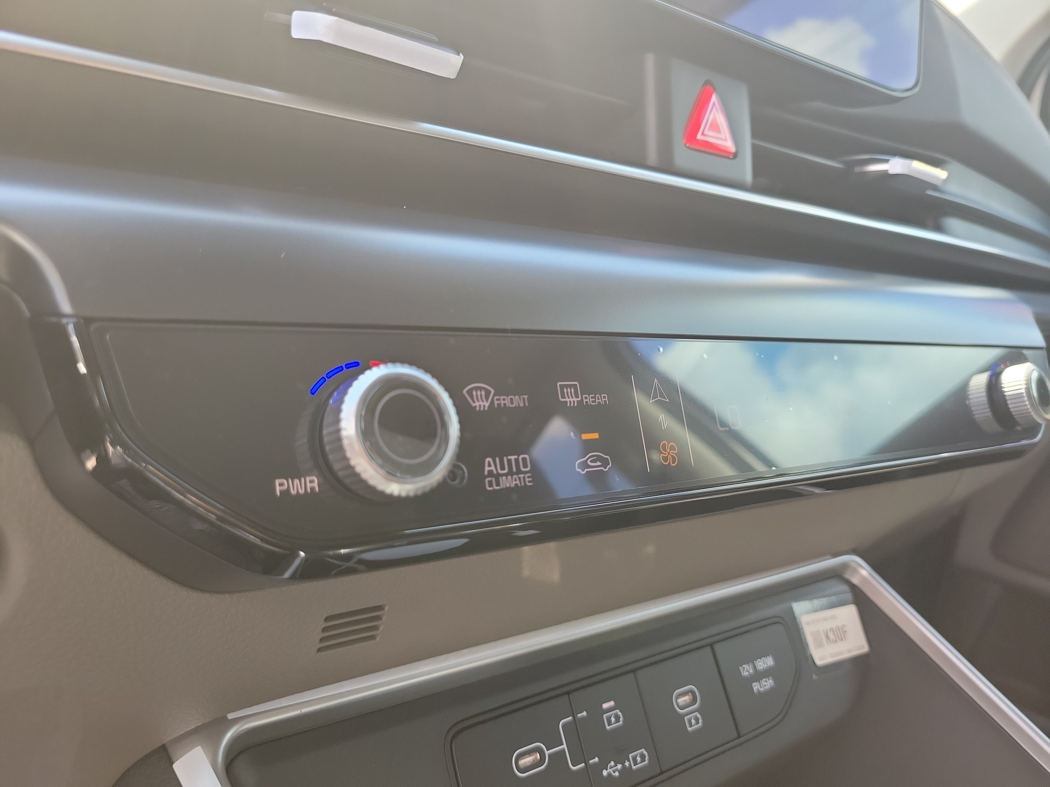 New 2026 Kia Carnival LXS FWD image 25