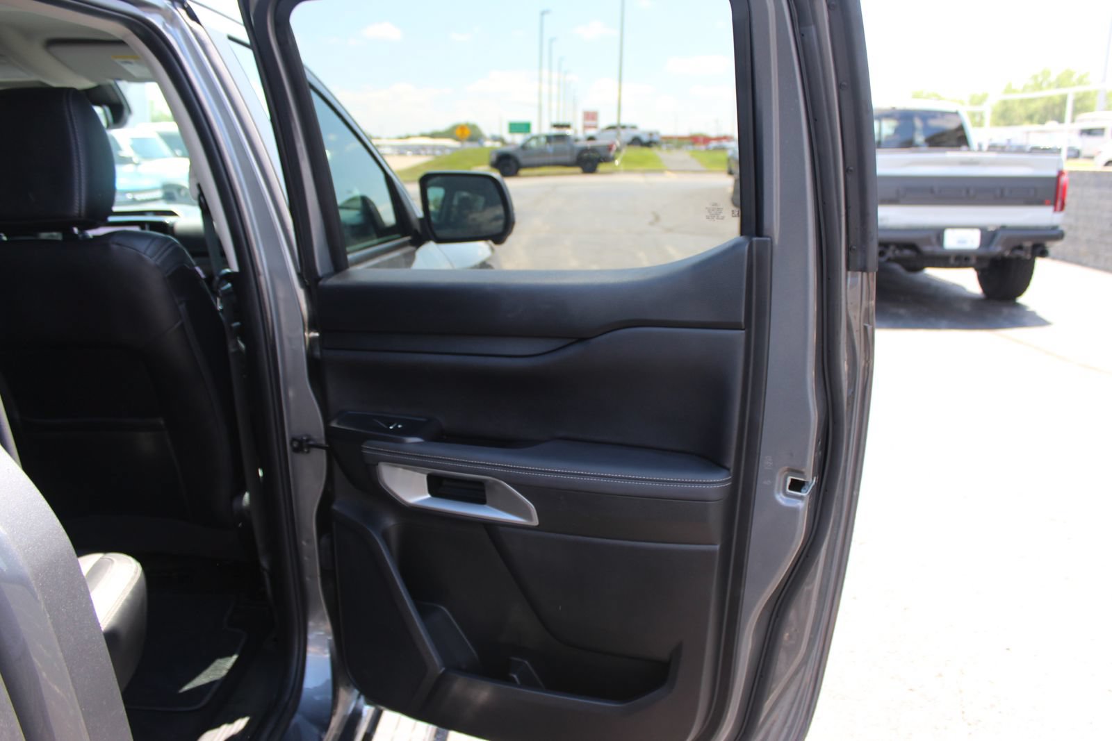 Used 2024 Ford Ranger Lariat w/ Advanced Towing Package AWD/4WD image 15