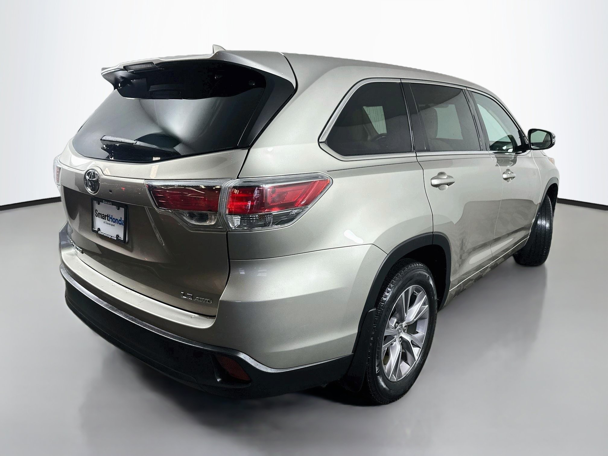 Used 2014 Toyota Highlander Plus AWD/4WD image 7
