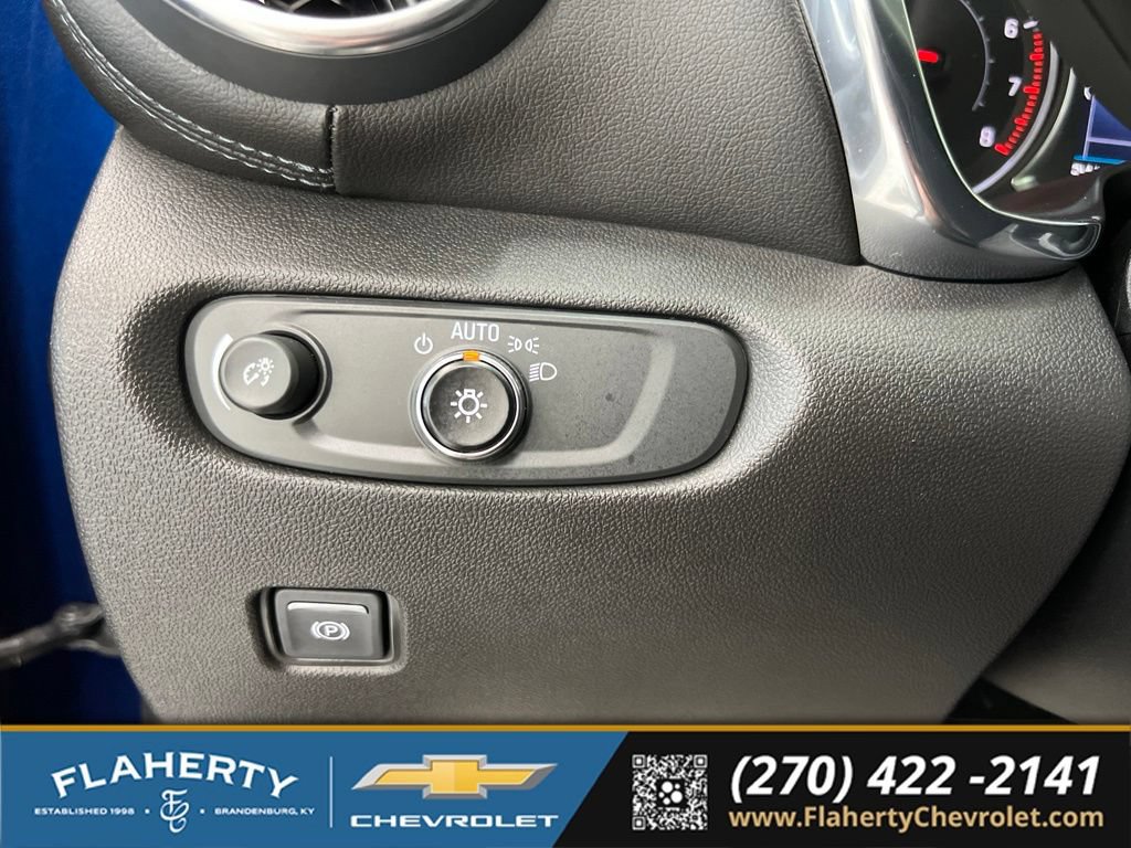 Used 2022 Chevrolet Blazer LT FWD image 22