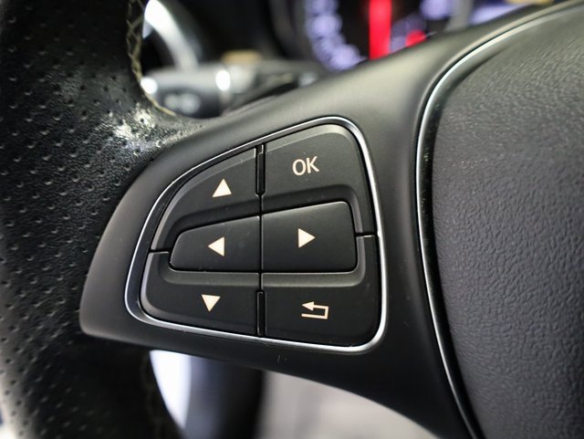 Used 2020 Mercedes-Benz GLA 250 4MATIC image 21