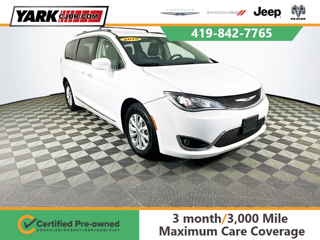 Certified 2019 Chrysler Pacifica Touring-L image 1