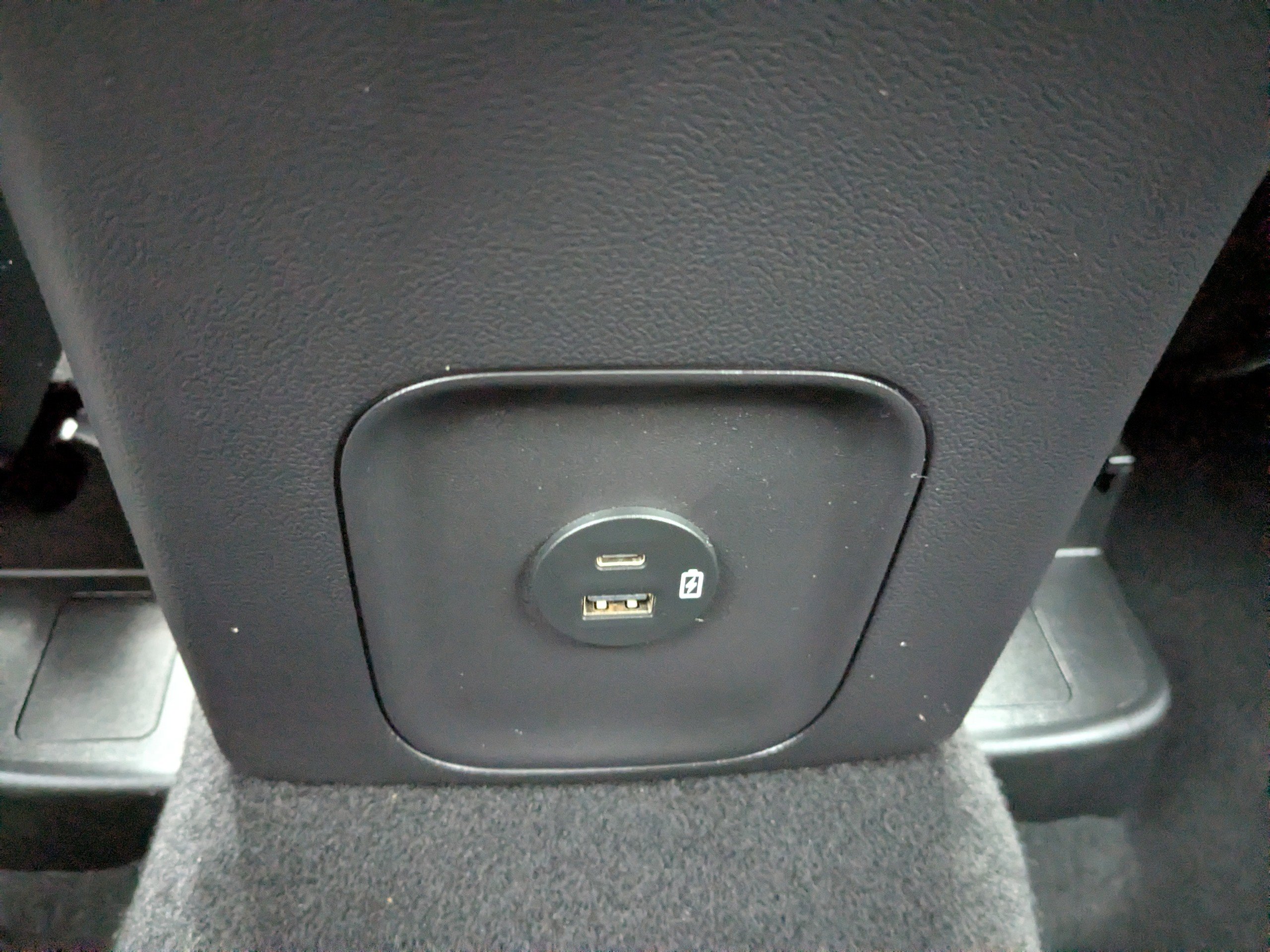 Used 2022 Ford Escape SE FWD image 17