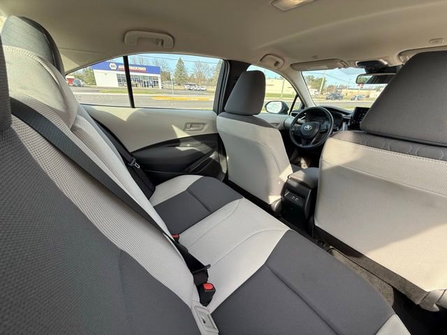 Used 2023 Toyota Corolla LE image 23