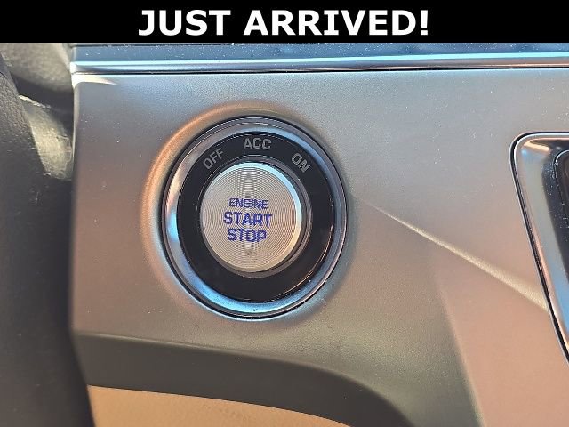 Used 2017 Hyundai Sonata Limited w/ Ultimate Package 04 FWD image 18