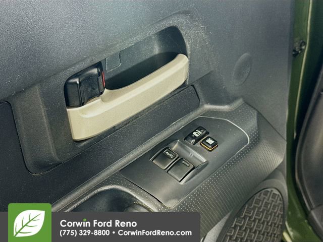 Used 2010 Toyota FJ Cruiser 4WD image 17